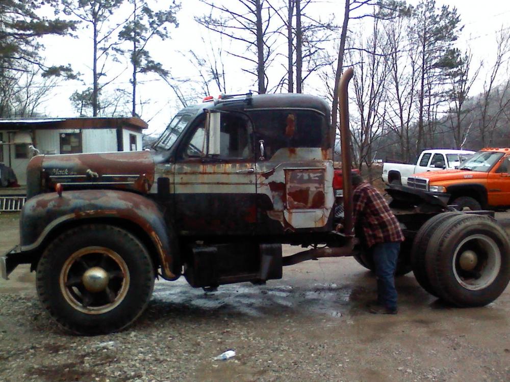 mack5.thumb.jpg.682589d31fc69ebd56177df8