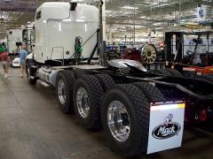 2014 Mack sleeper tridem