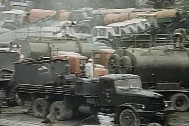 KrAZ - Chernobyl Disaster (6).jpg