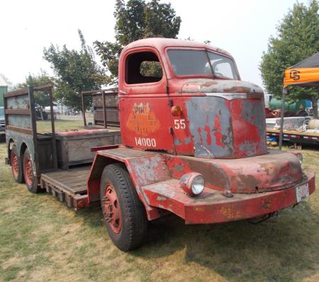 1946 murty bro truck1.jpg