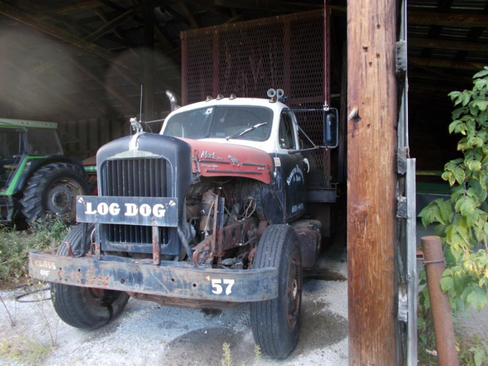 Copy of Mack B-61 Log Dog Truck (2).jpg