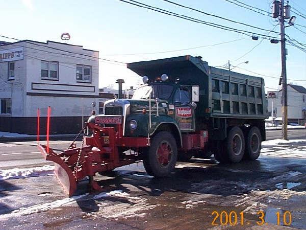 $ 19 SteveAvella, Highpoint B61SX with plow.jpg