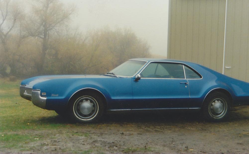 67 Toronado.jpg