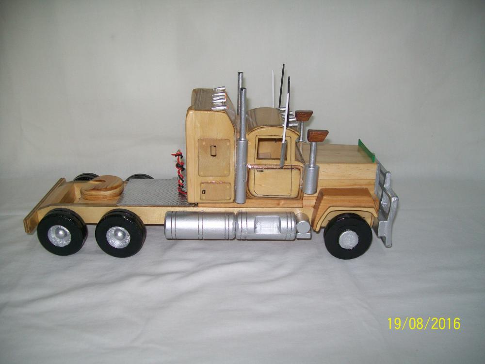 Improved Series 2 Mack Superliner Model, & Plan 024.JPG