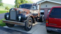 1959 B6httpshttps://wwwhttps://www.bigmacktrucks.com/gallery/submit/?t.bigmacktrucks.com/gallery/submit/?type=images&edit=1&_step=image_information://www.bigmacktrucks.com/gallery/submit/?type=images&edit=0&_step=image_information1 integral sleeper 1a.jpg