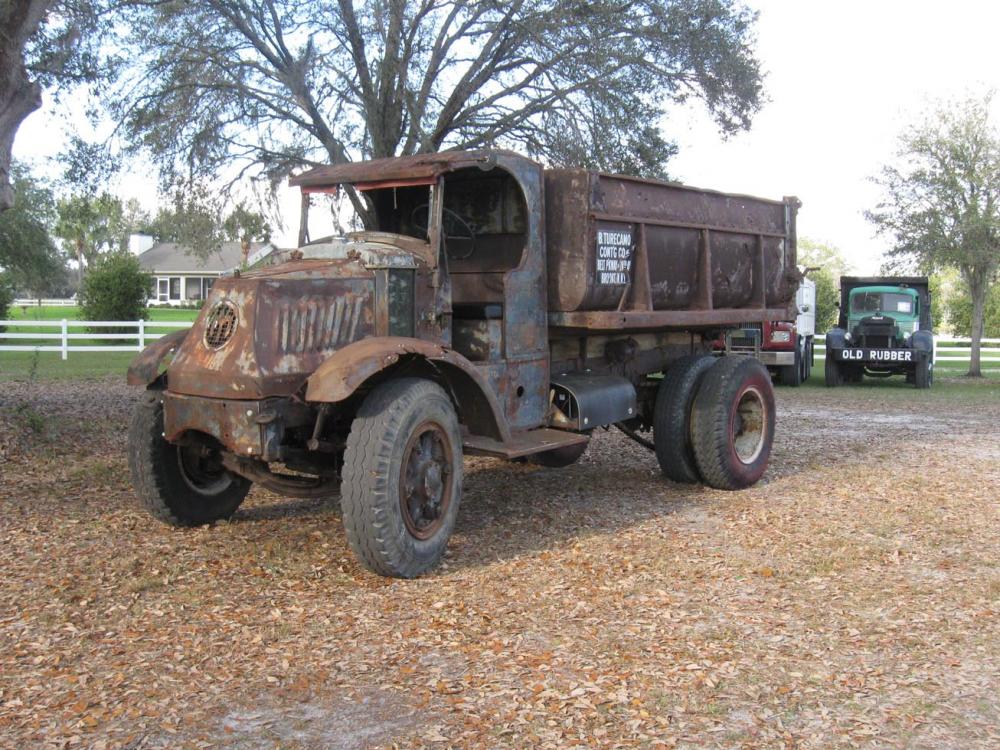 Mack 1937 AC-4 Cummins HB4 Turecamo Lou Deberadinis 1 resize.jpg