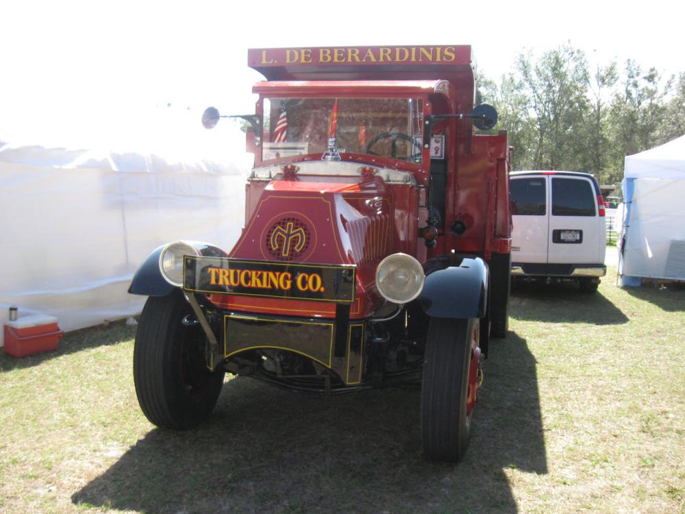 Mack 1929 AK dump Lou Deberadinis resize.jpg