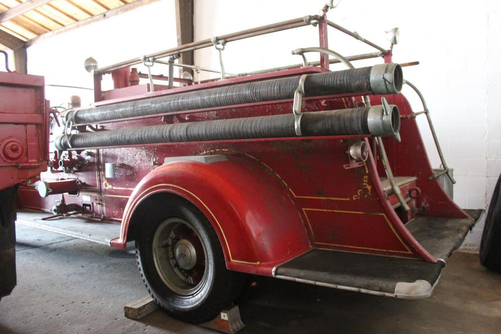 1939-MACK-FIRE3.jpg