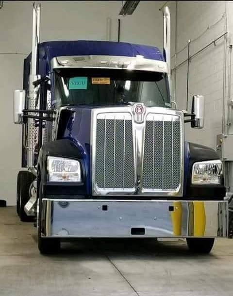 Kenworth To Replace W900 With New W990 In 2020 Trucking
