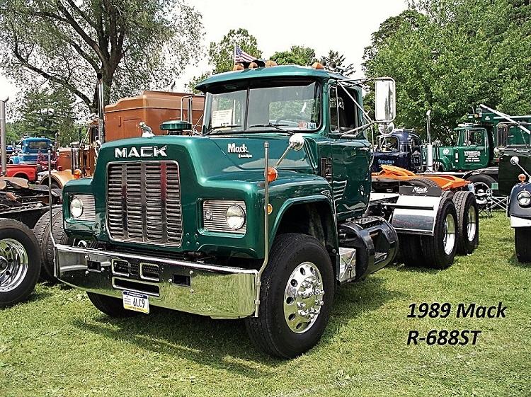 1989 Mack R688ST (2)  2015 Macungie.JPG