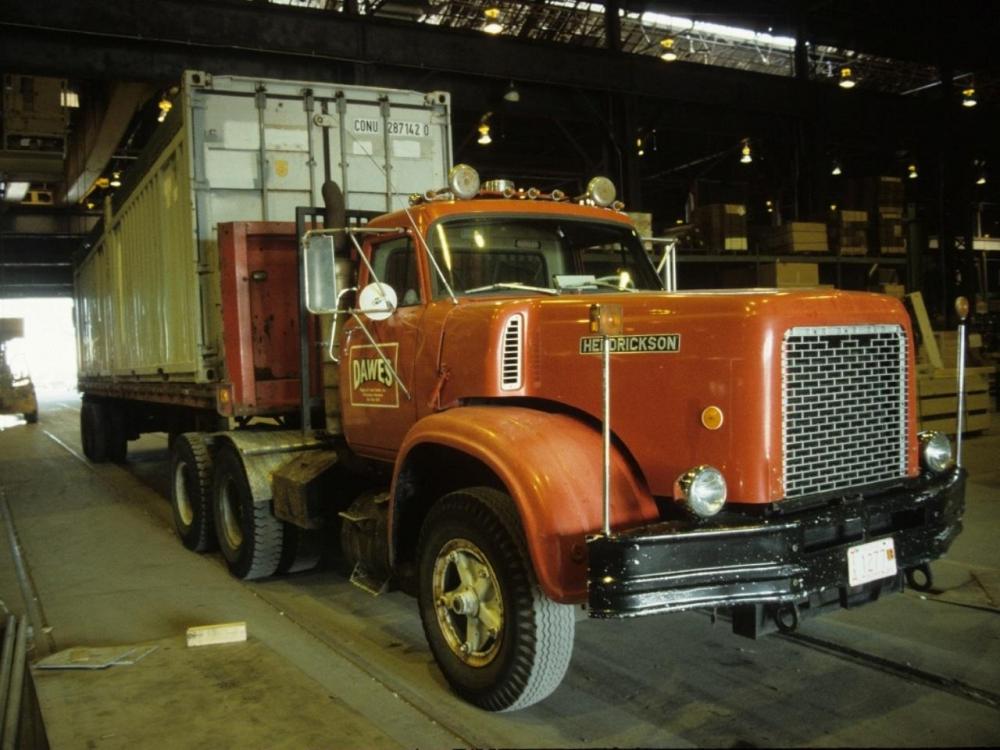 1360155072_truck-auto_info_hendrickson-history_7.jpg