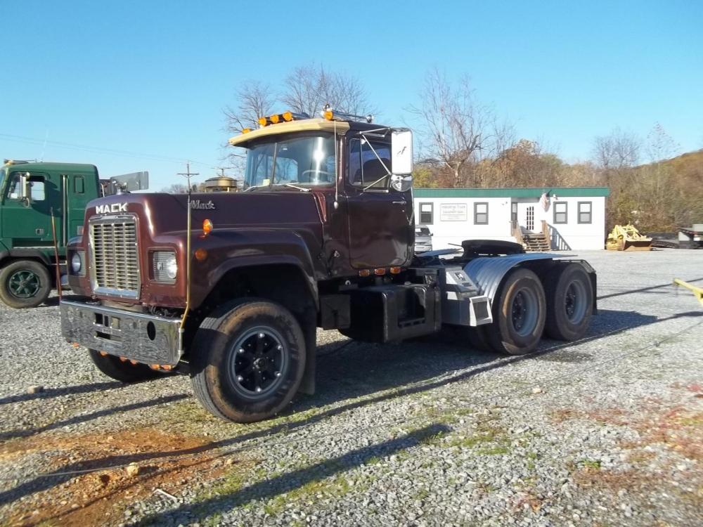 1977 mack r735st1010 v8 e9.1.jpg