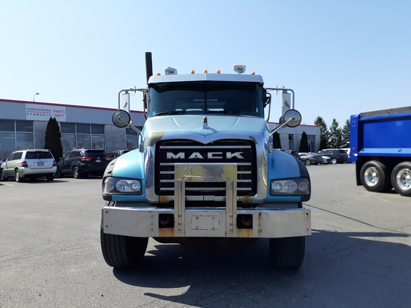 used-mack-roll-off-for-sale.jpg