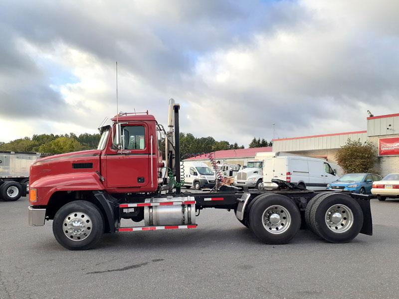mack-ch613-day-cab-for-sale.jpg