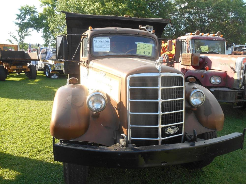 1949 Mack EQT.jpg