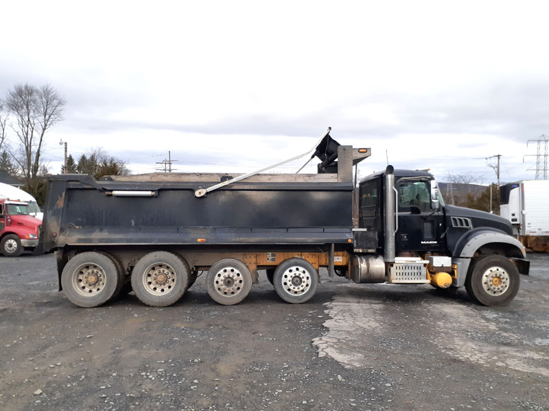 used-quad-axle-dump-truck-for-sale.jpg