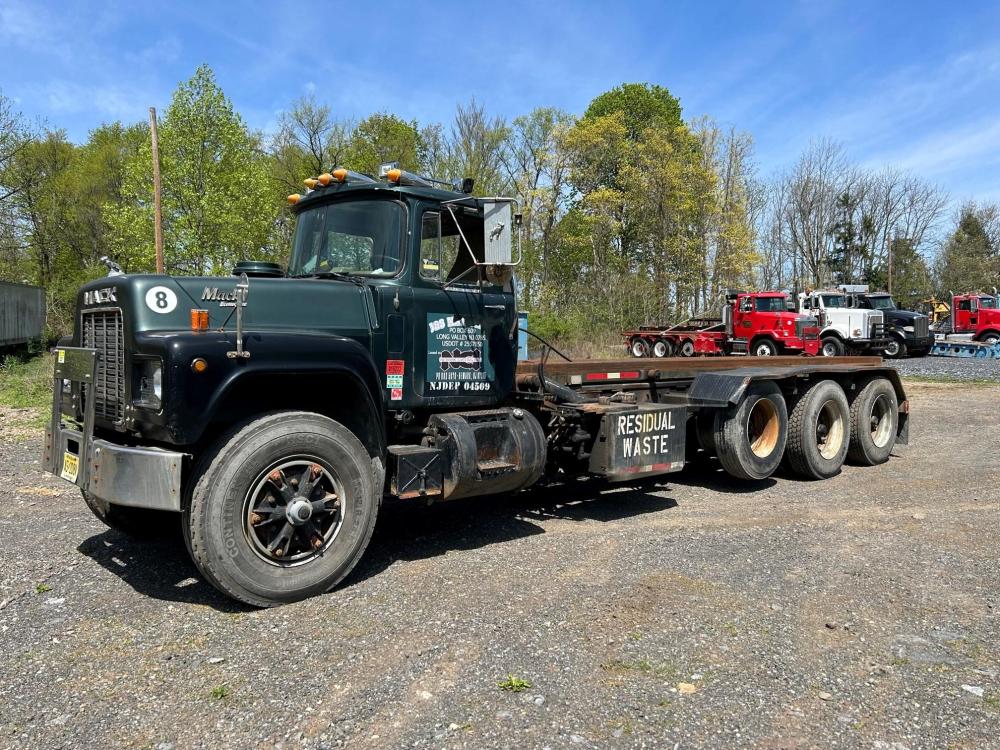 mack-roll-off-truck-for-sale.jpg