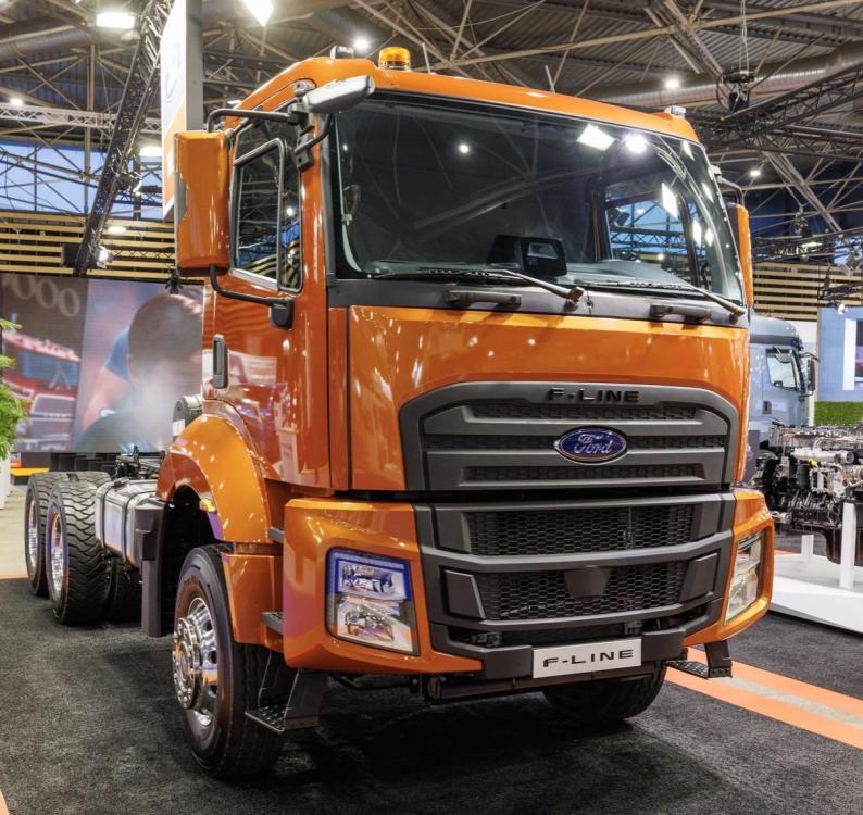 Ford-Trucks_Solutrans_FLINE_Nov23.jpeg