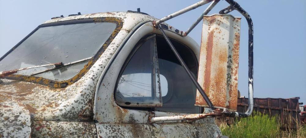 B model mirrors before 2.jpg