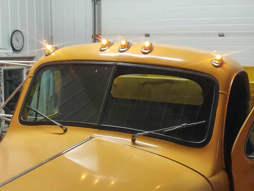 cab marker lights 2.jpg
