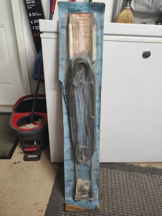 Antenna Hustler a.jpg